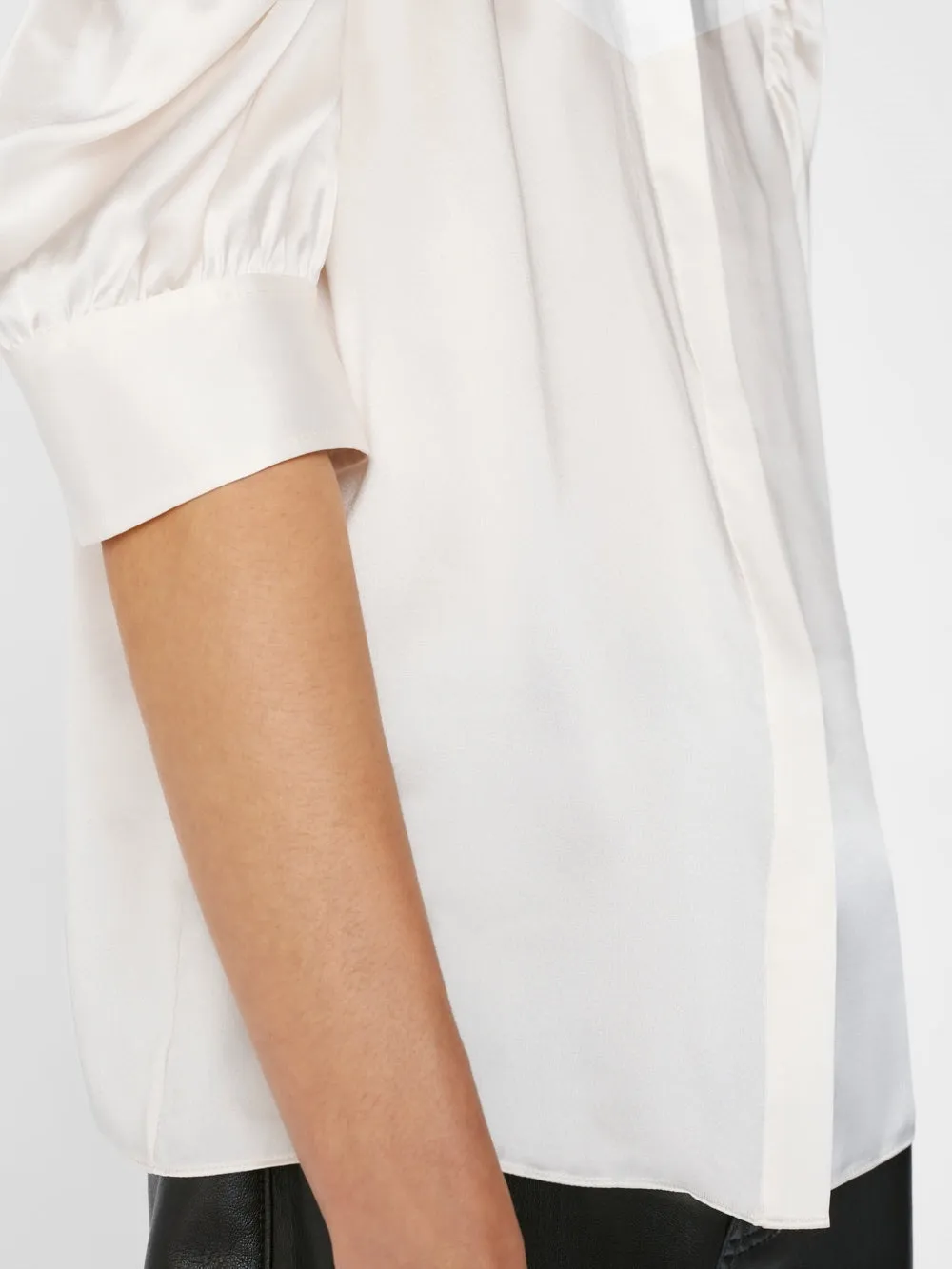 Frame Gillian Puffed Sleeves Top