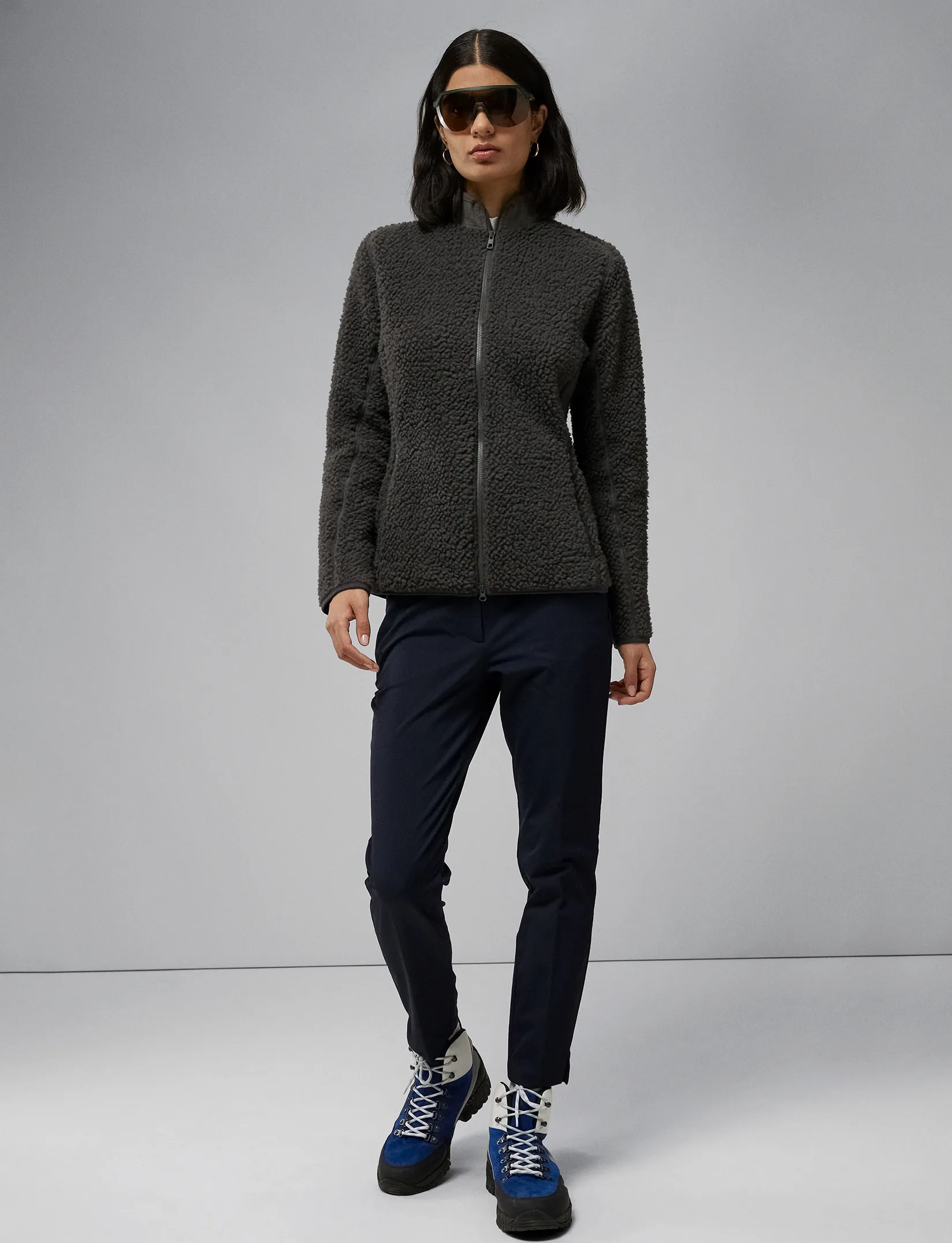 J.Lindeberg Women&#x27;s Astoria Mid Layer Volcanic Ash | Buy J.Lindeberg Women&#x27;s Astoria Mid Layer Volcanic Ash here | Outnorth