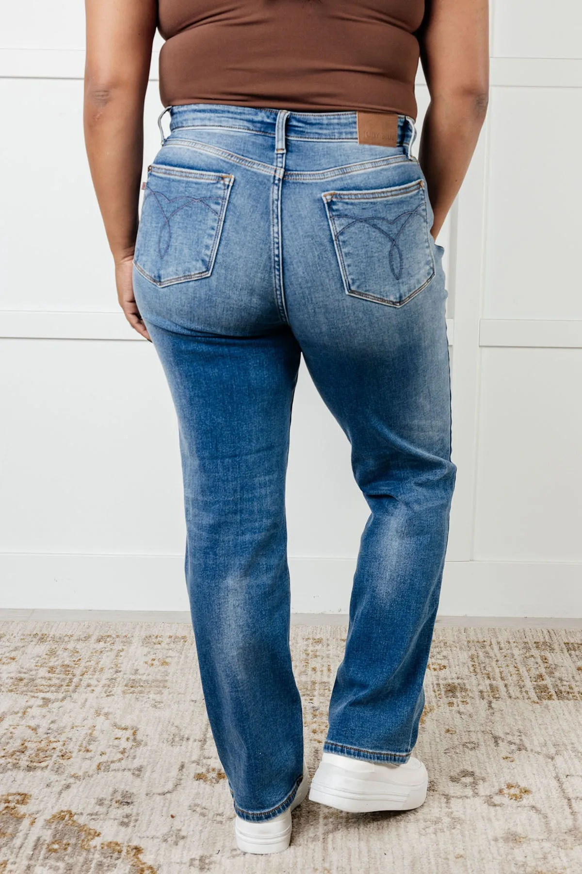 ONLINE EXCLUSIVE JUDY BLUE Nivea Vintage Wash Thermal Straight Jeans