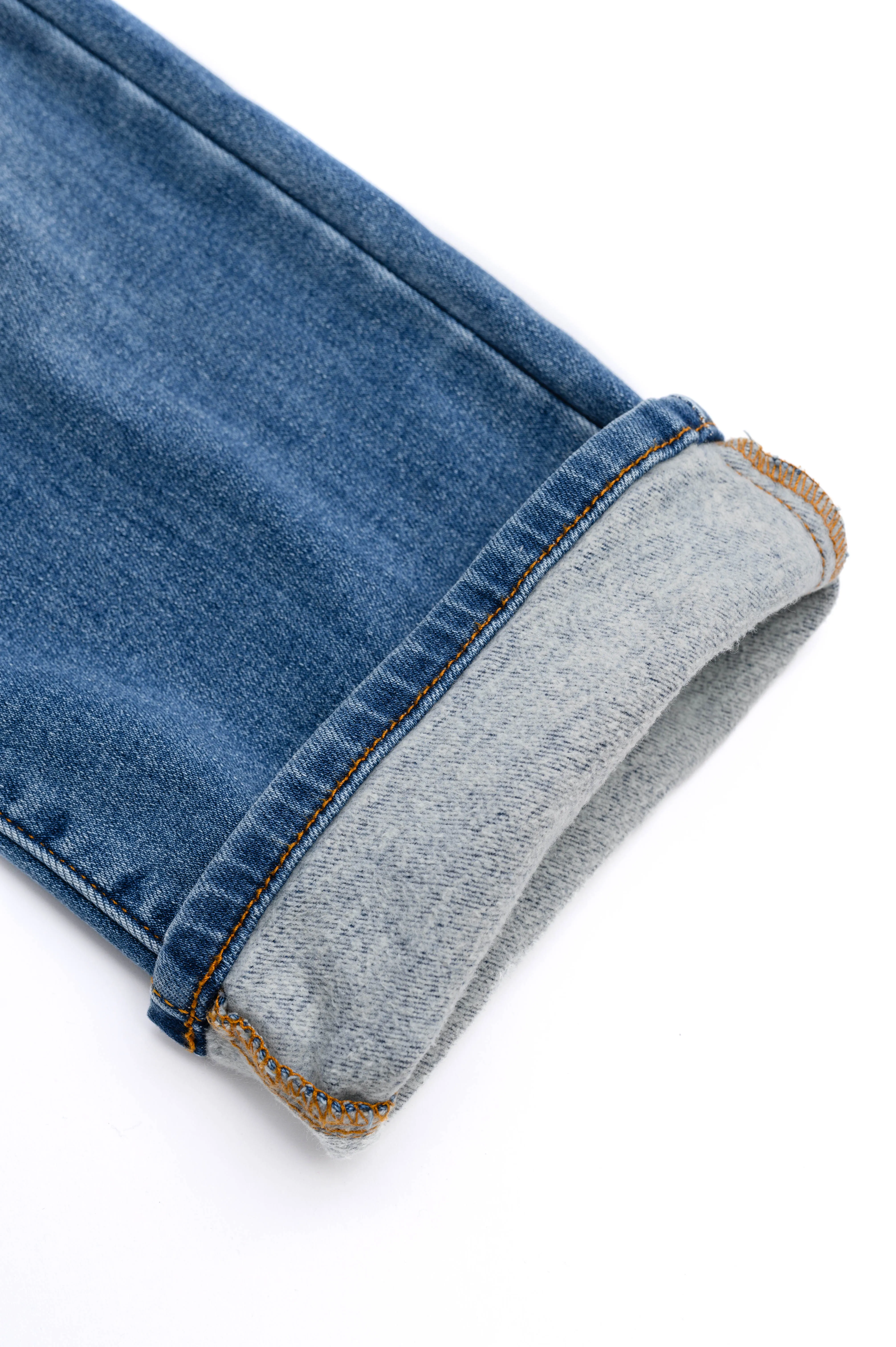 ONLINE EXCLUSIVE JUDY BLUE Nivea Vintage Wash Thermal Straight Jeans