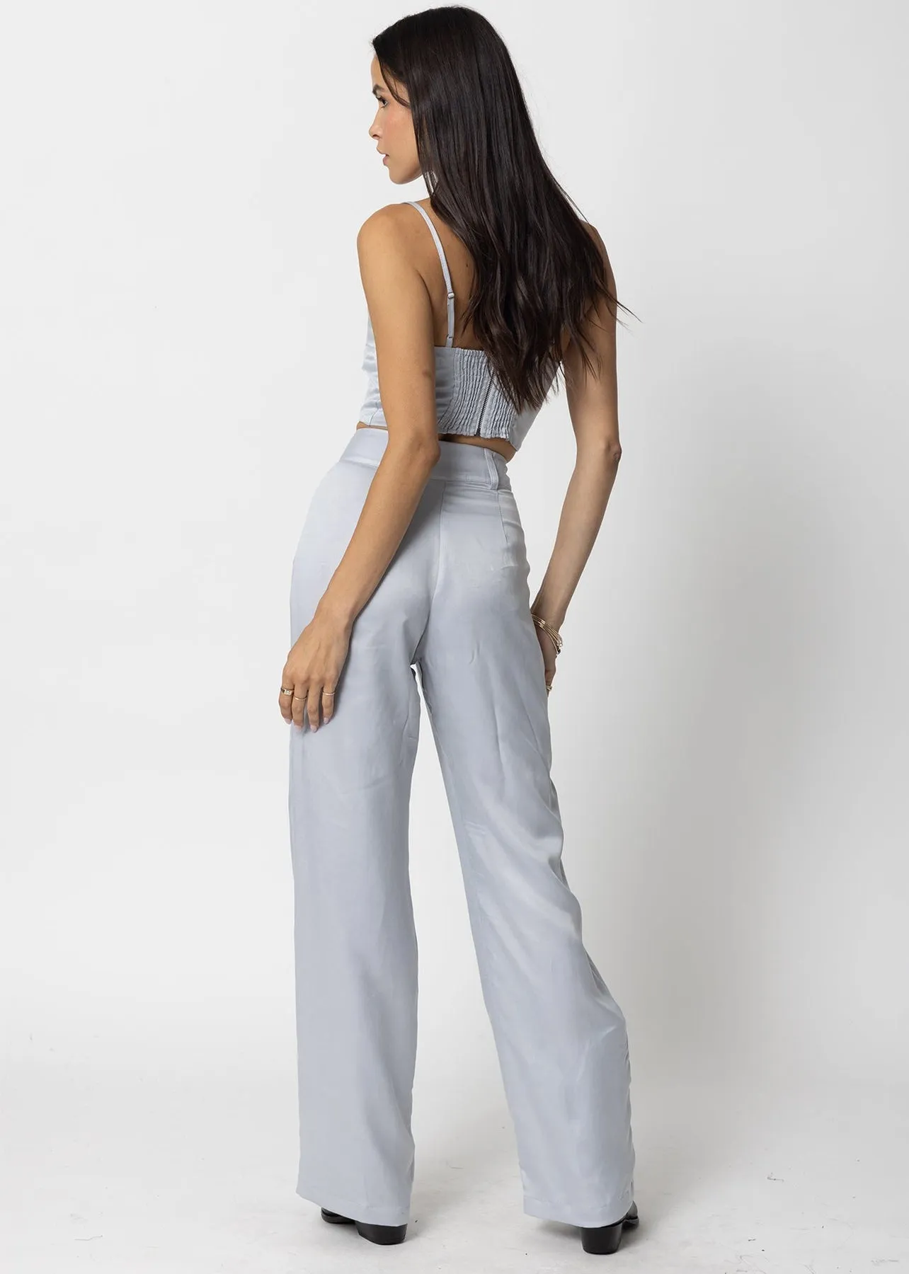 Stillwater Cupro Silky Pleated Pant in Silver